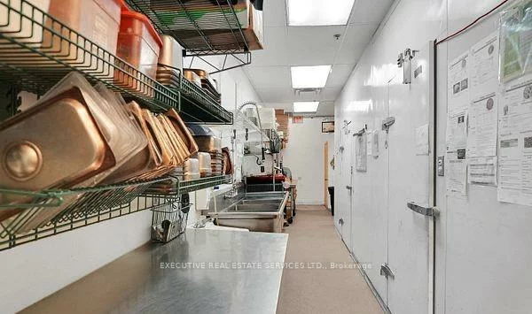 30, Famous, Pine Valley Business Park, Vaughan