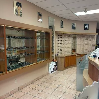 390, Steeles, Crestwood-Springfarm-Yorkhill, Vaughan