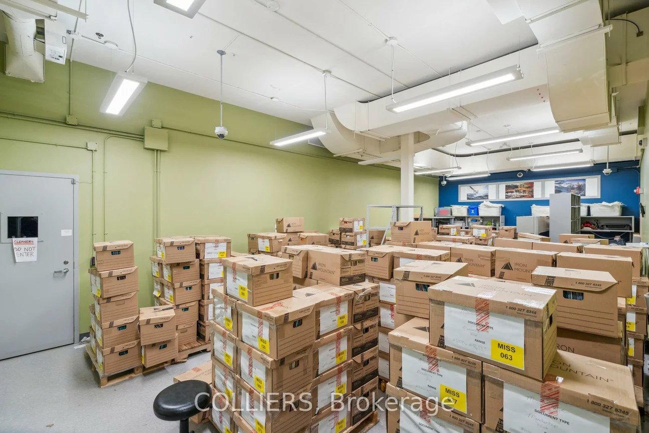 8111, Jane, Concord, Vaughan