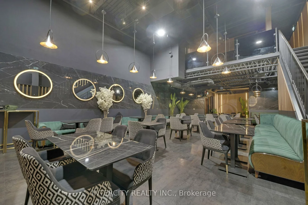 100, Regina, West Woodbridge Industrial Area, Vaughan