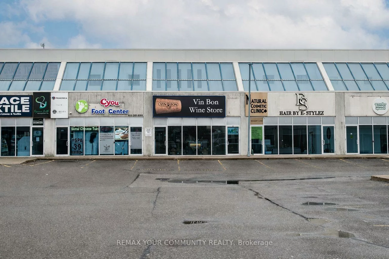 27, Roytec, East Woodbridge, Vaughan