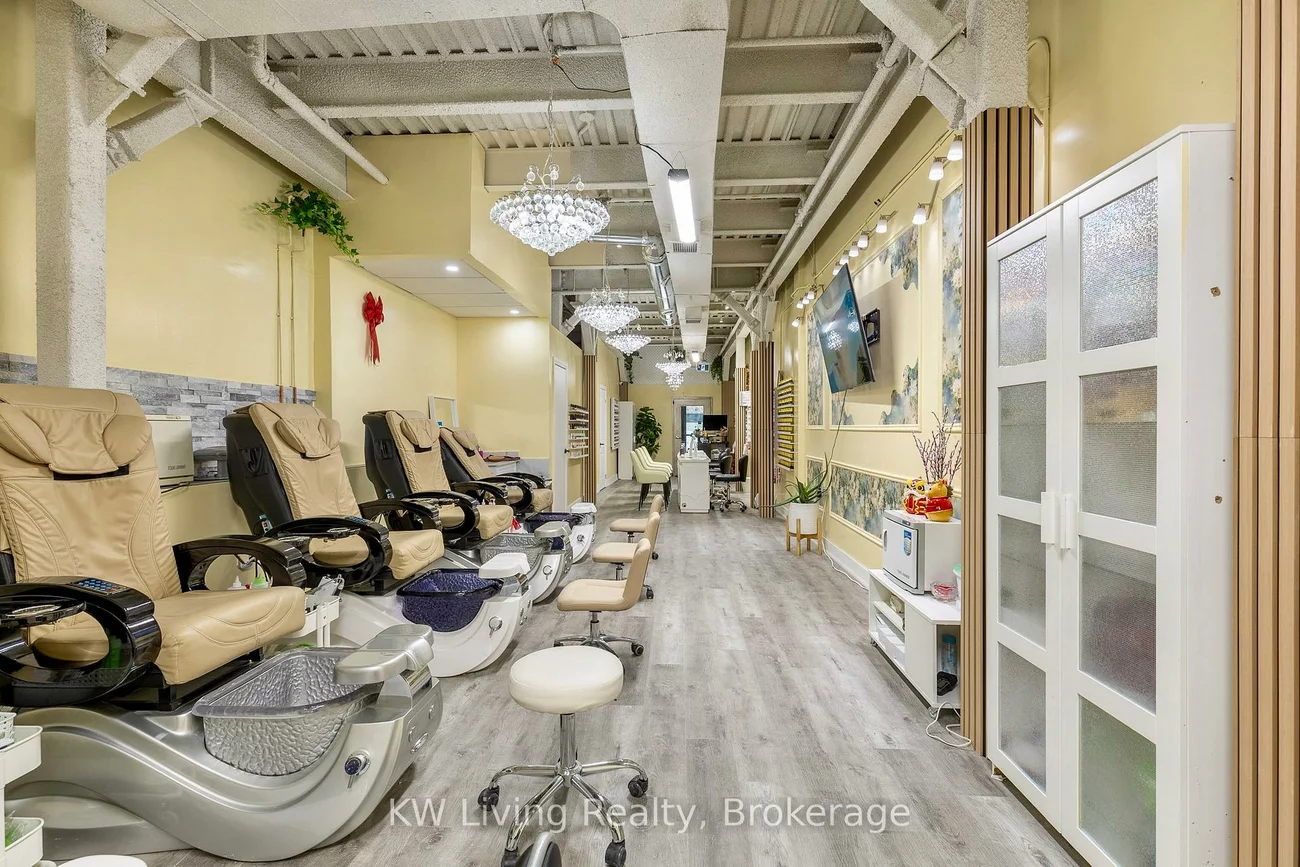 8740, Jane, Concord, Vaughan