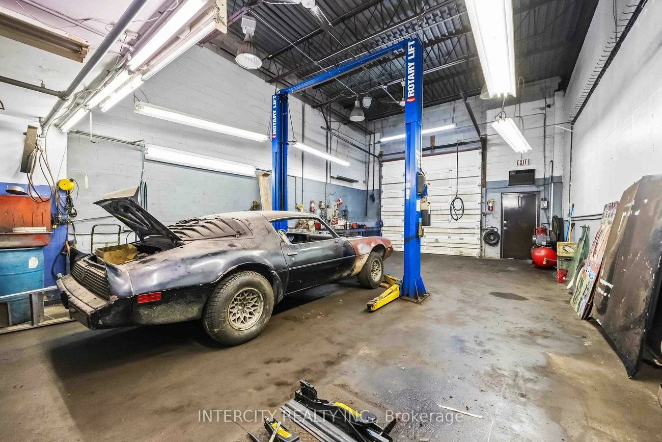 8540, Keele, Concord, Vaughan