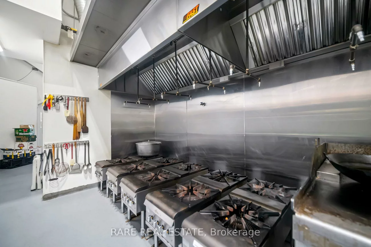 9121, Weston, East Woodbridge, Vaughan