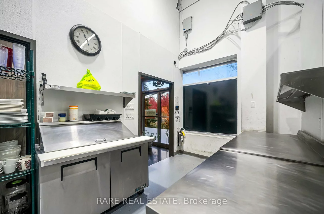 9121, Weston, East Woodbridge, Vaughan