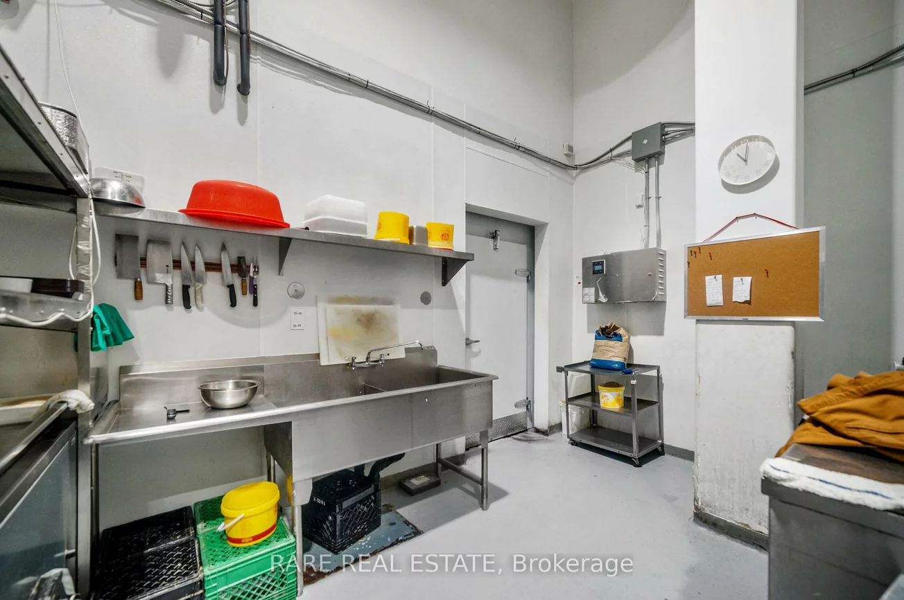 9121, Weston, East Woodbridge, Vaughan