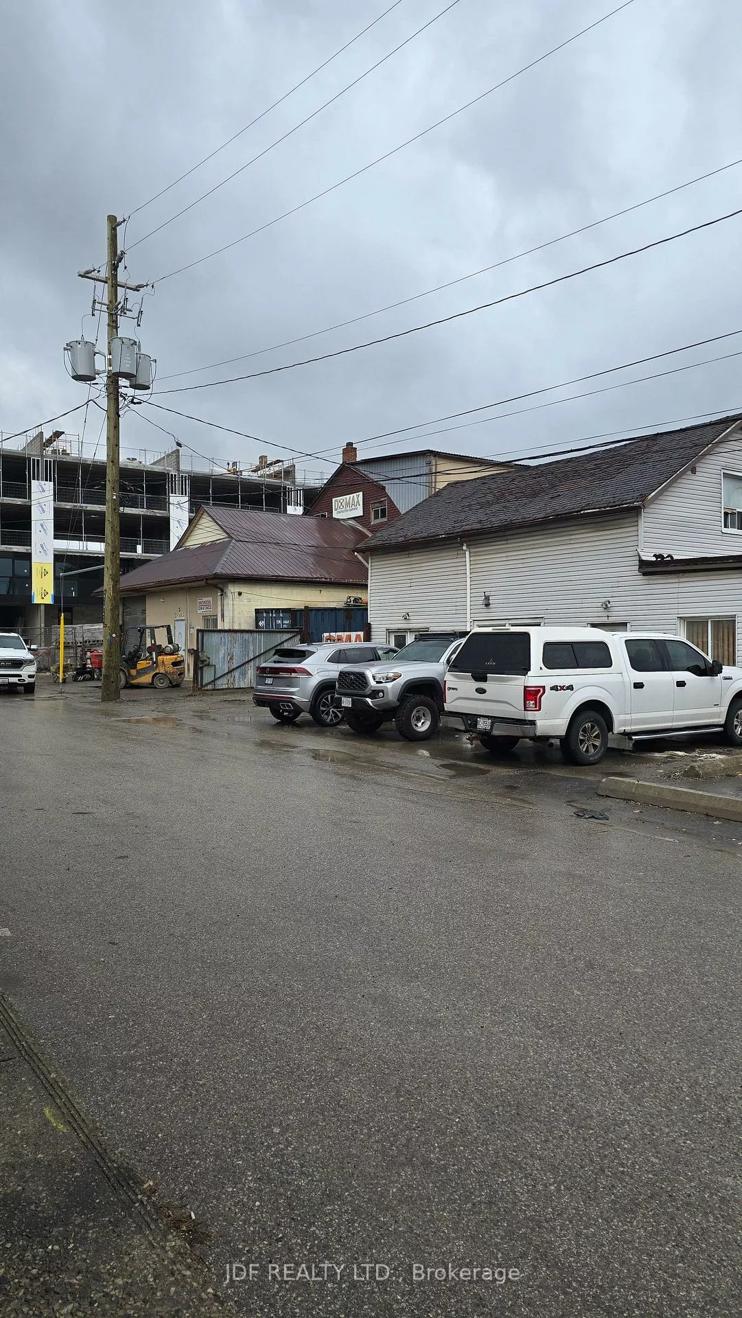 1*, Burtons, West Woodbridge, Vaughan
