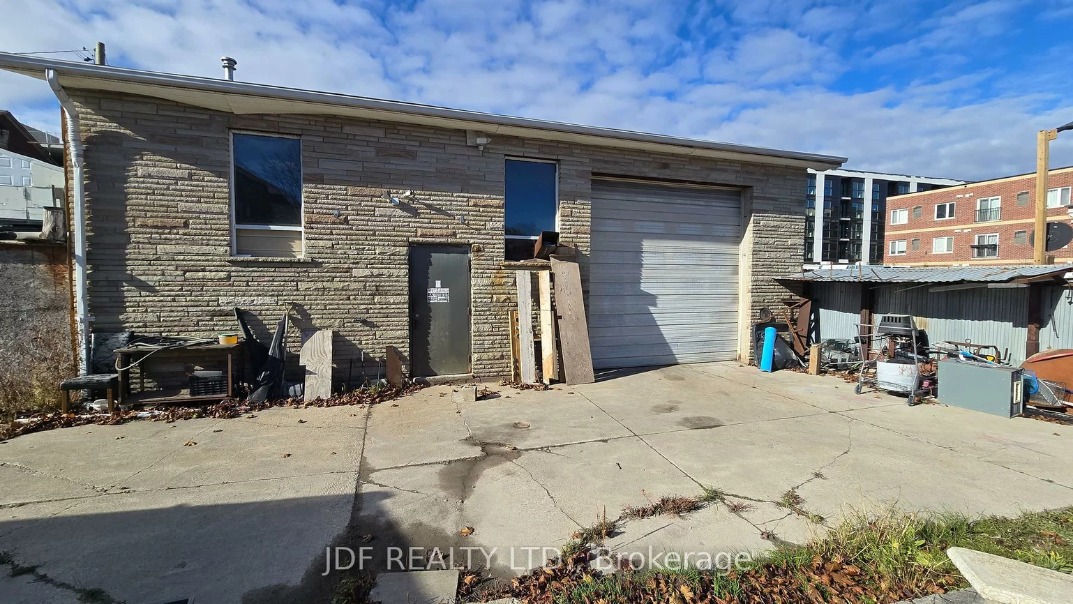 1*, Burtons, West Woodbridge, Vaughan