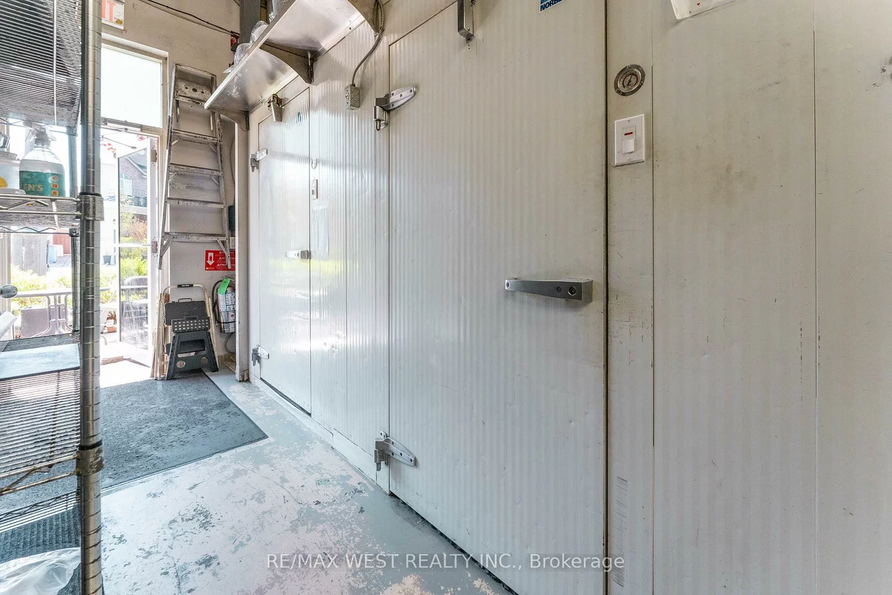 3991, Major Mackenzie, Vellore Village, Vaughan