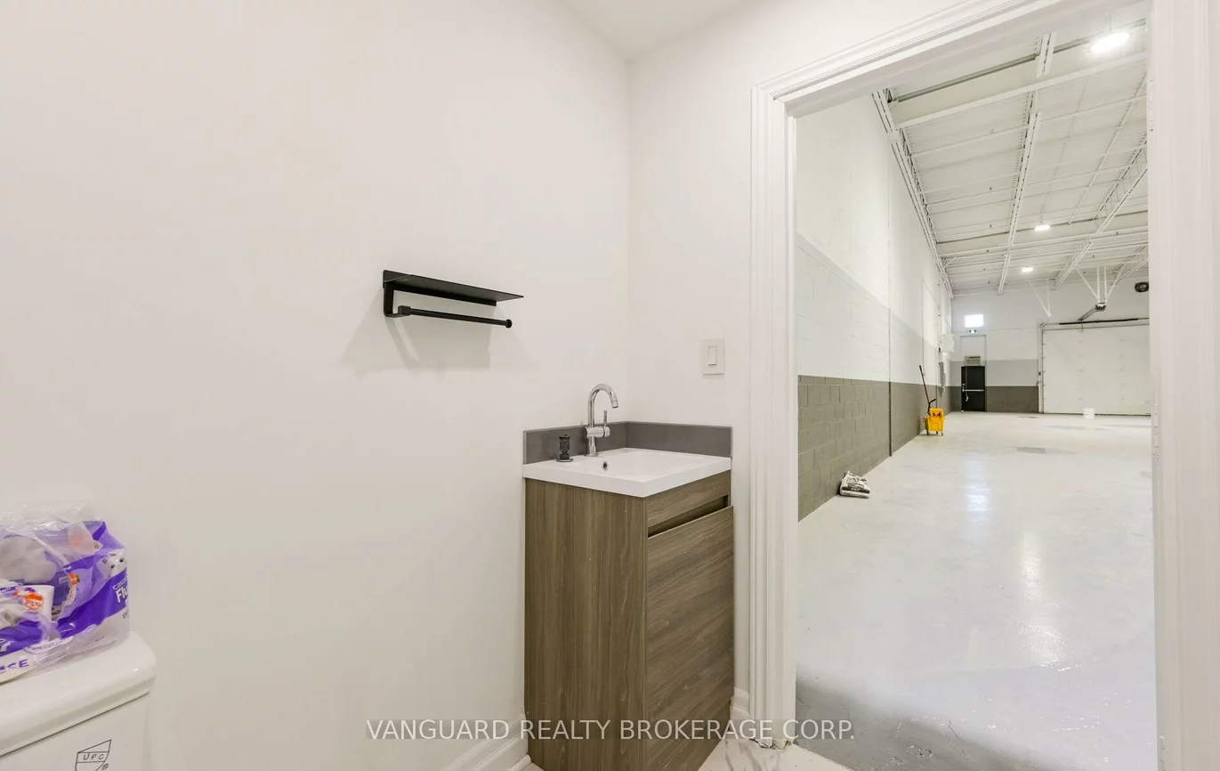 5732, Highway 7, West Woodbridge, Vaughan