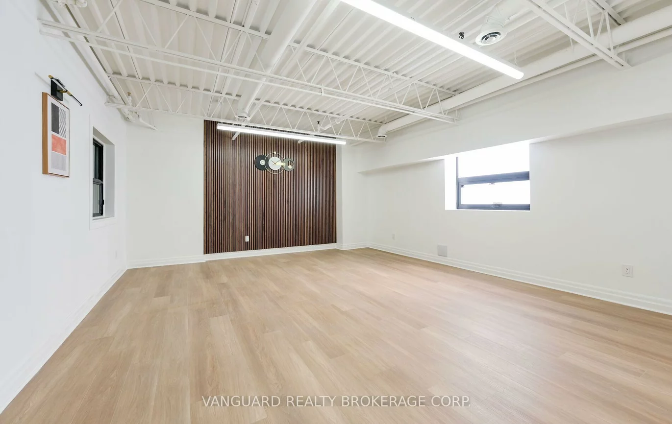 5732, Highway 7, West Woodbridge, Vaughan