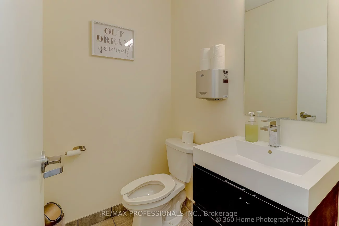 125, Hawkview, Vellore Village, Vaughan