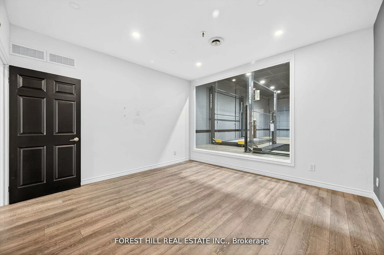 241, Edgeley, Concord, Vaughan