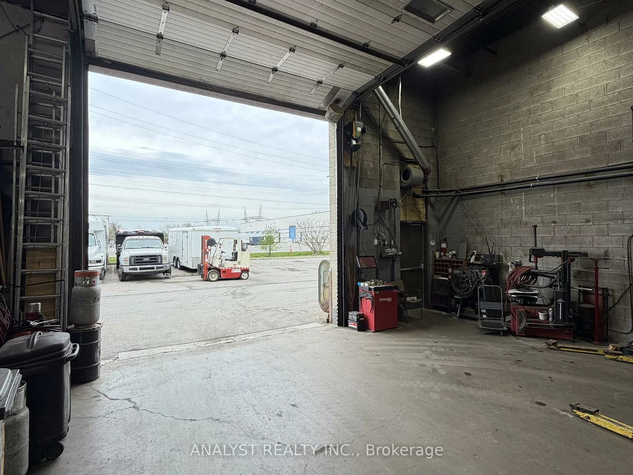 5732, Highway 7, West Woodbridge, Vaughan