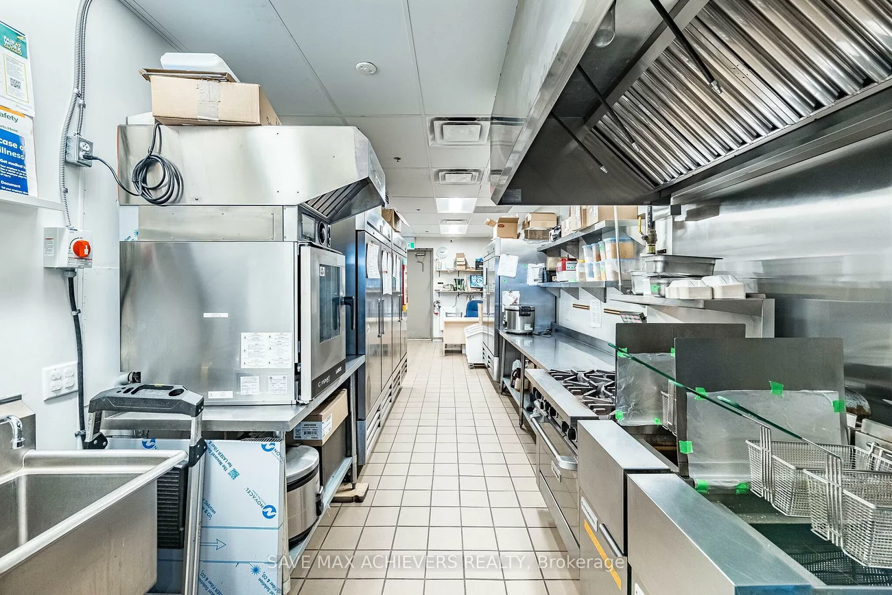 9600, Islington, West Woodbridge, Vaughan