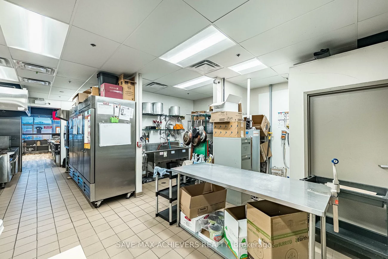 9600, Islington, West Woodbridge, Vaughan