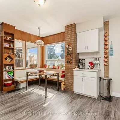 2321, Major Mackenzie, Maple, Vaughan
