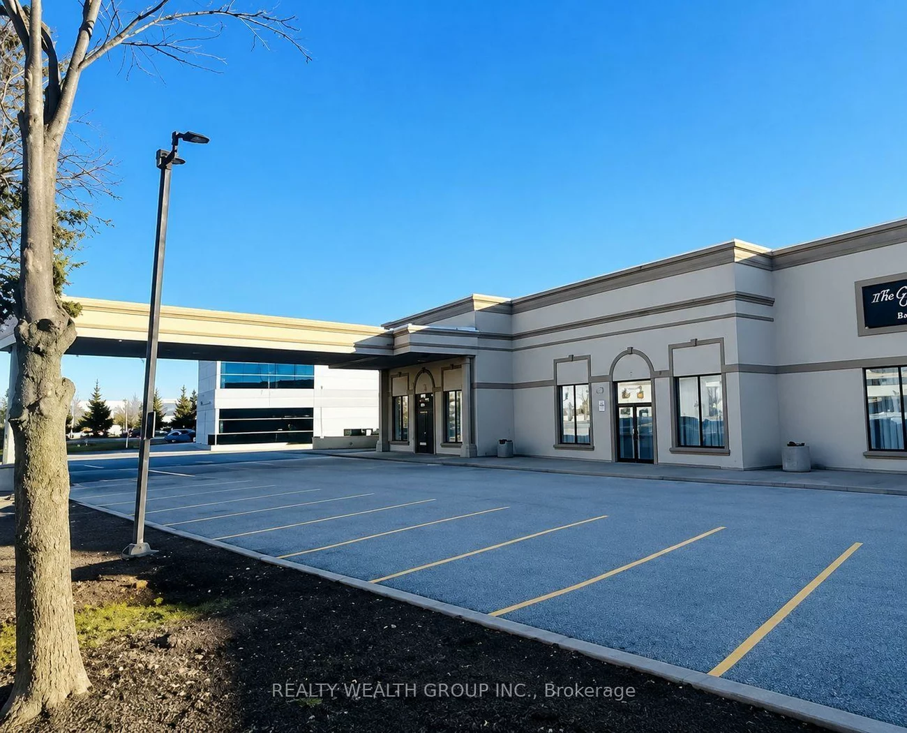 696, Westburne, Concord, Vaughan