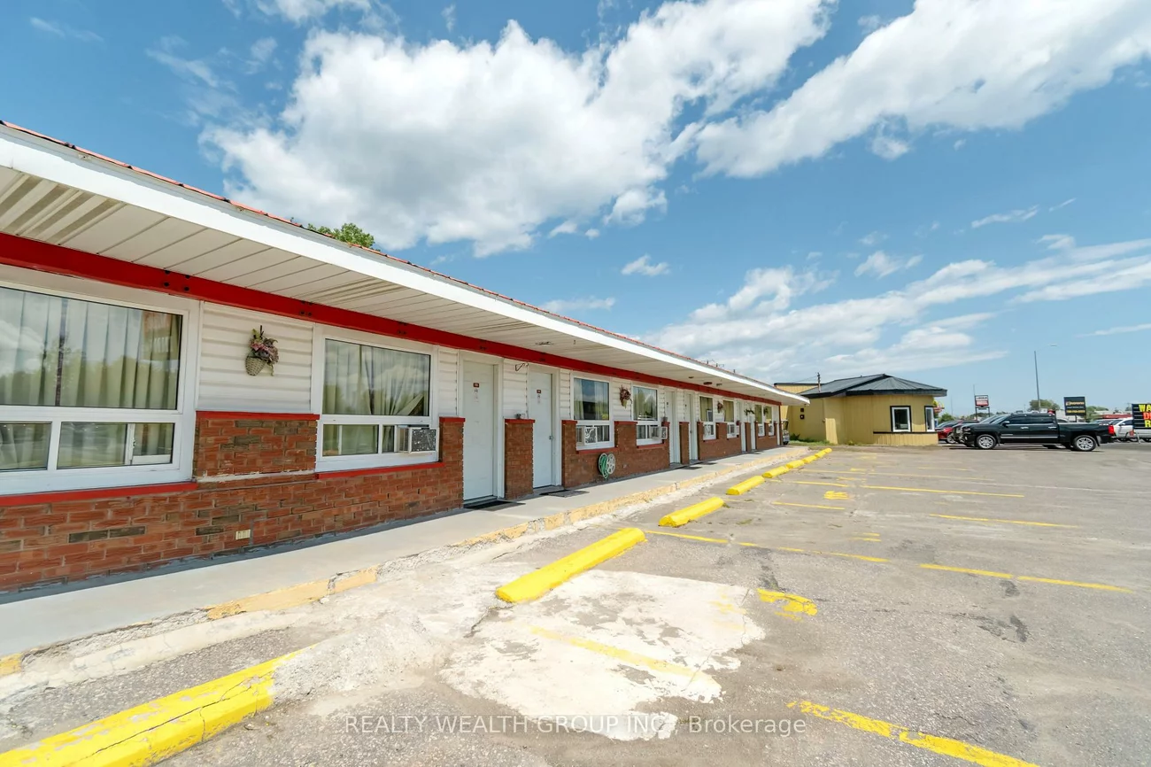 696, Westburne, Concord, Vaughan