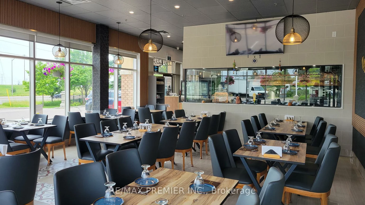 1200, Highway 7, Patterson, Vaughan