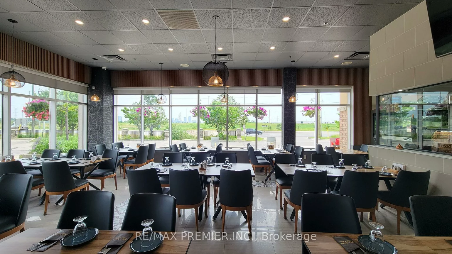 1200, Highway 7, Patterson, Vaughan
