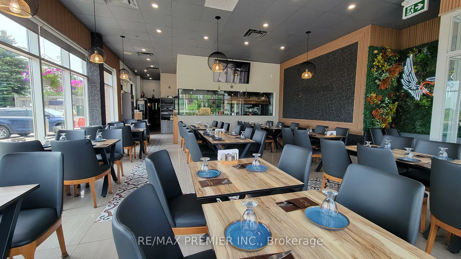 1200, Highway 7, Patterson, Vaughan