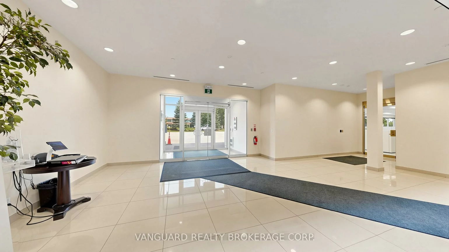 2891, Langstaff, Concord, Vaughan