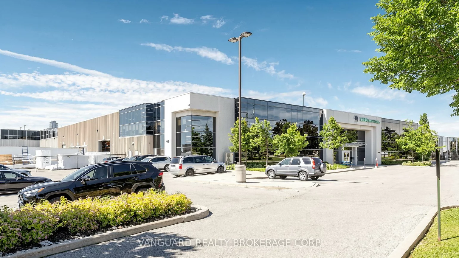 2891, Langstaff, Concord, Vaughan