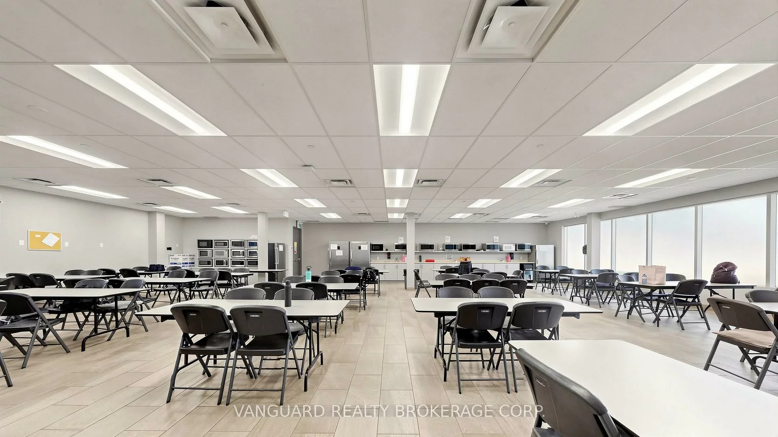 2891, Langstaff, Concord, Vaughan