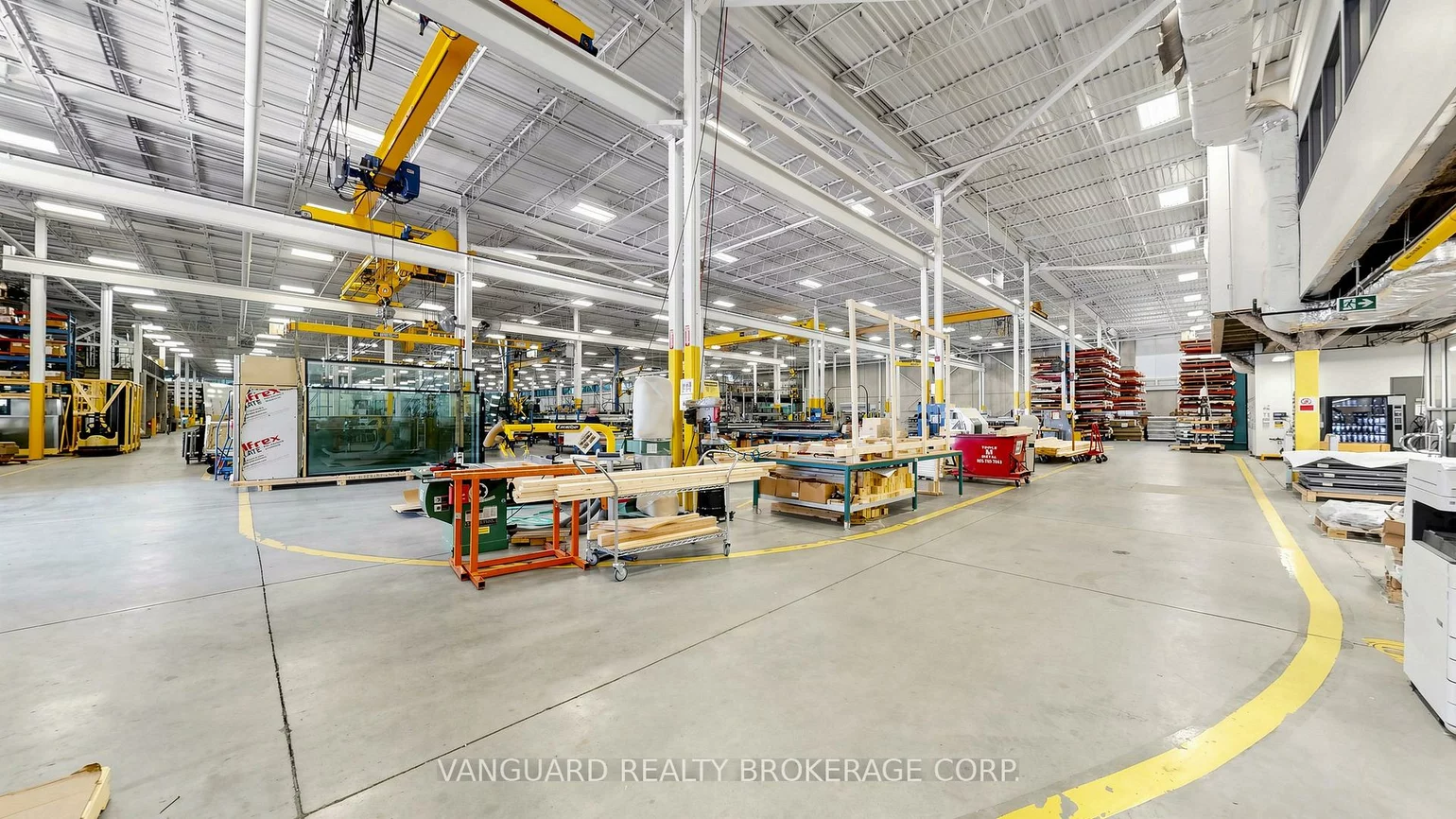 2891, Langstaff, Concord, Vaughan