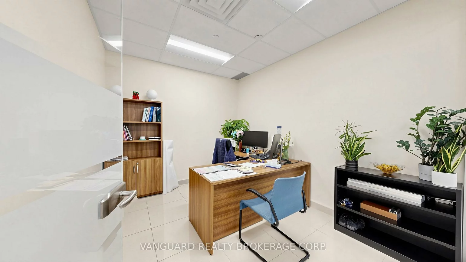 2891, Langstaff, Concord, Vaughan