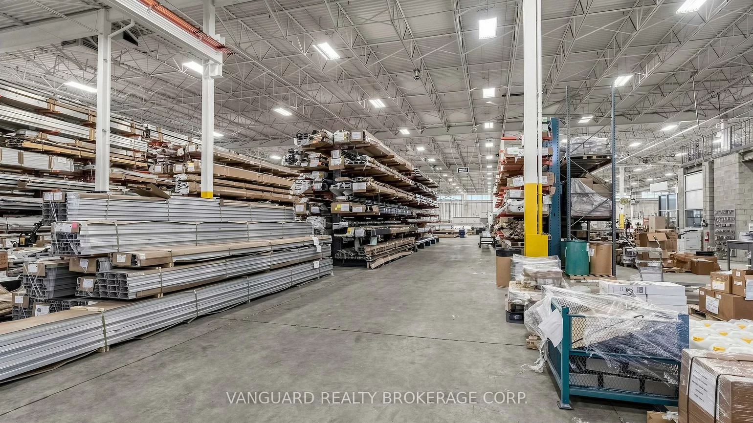 2891, Langstaff, Concord, Vaughan