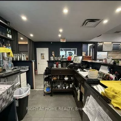 180, Steeles, Crestwood-Springfarm-Yorkhill, Vaughan
