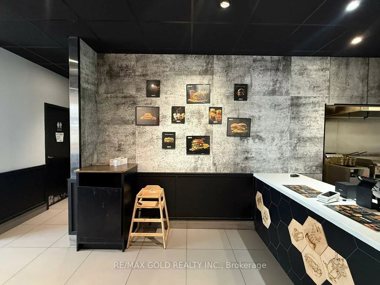 7600, Weston, Pine Valley Business Park, Vaughan