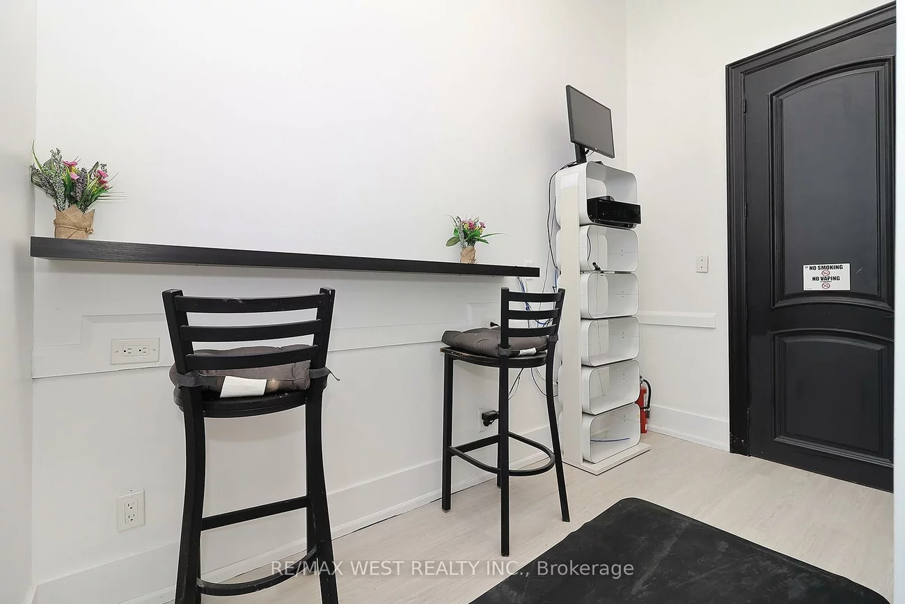 90, Winges, Pine Valley Business Park, Vaughan
