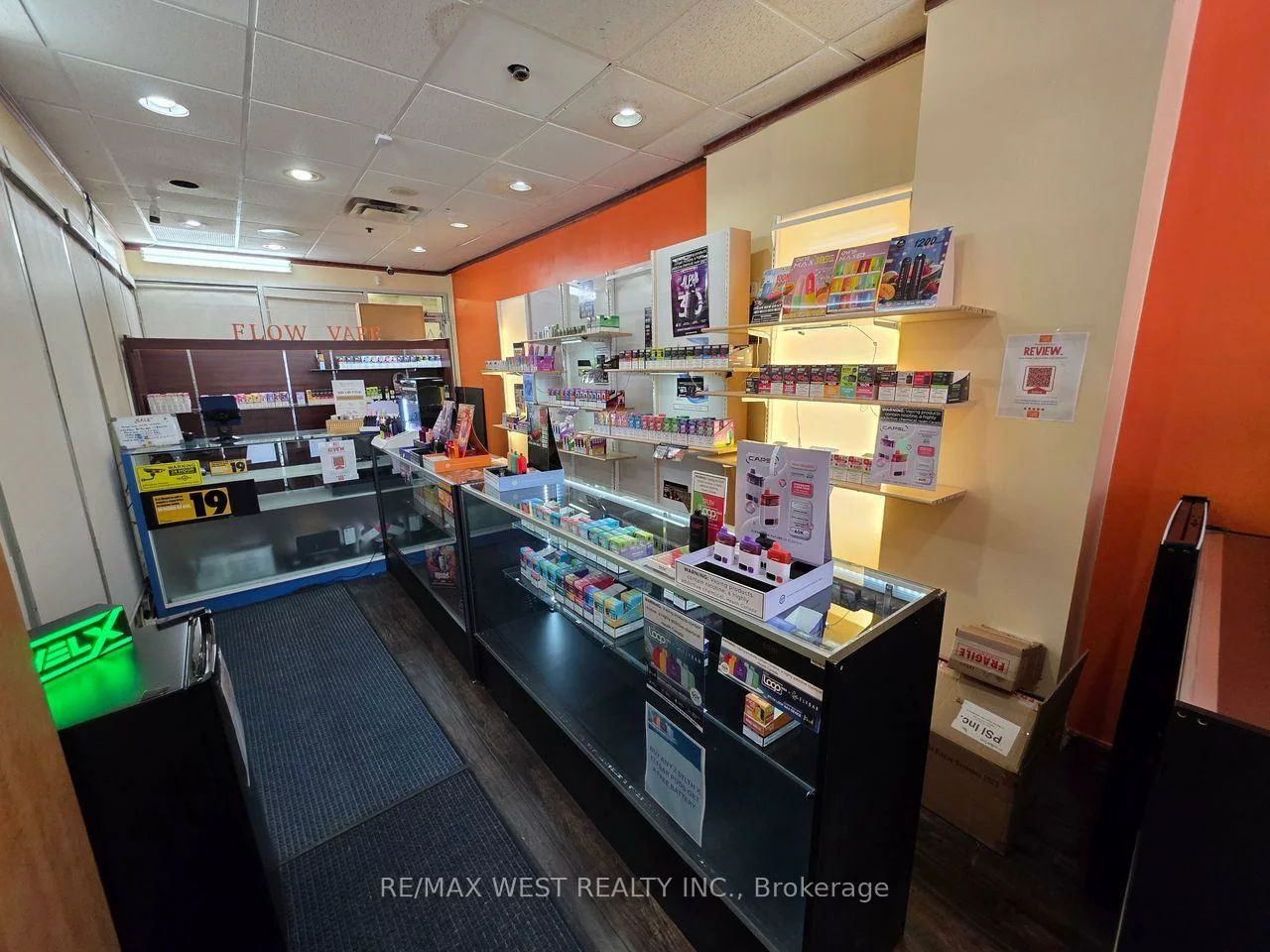 7398, Yonge, Crestwood-Springfarm-Yorkhill, Vaughan