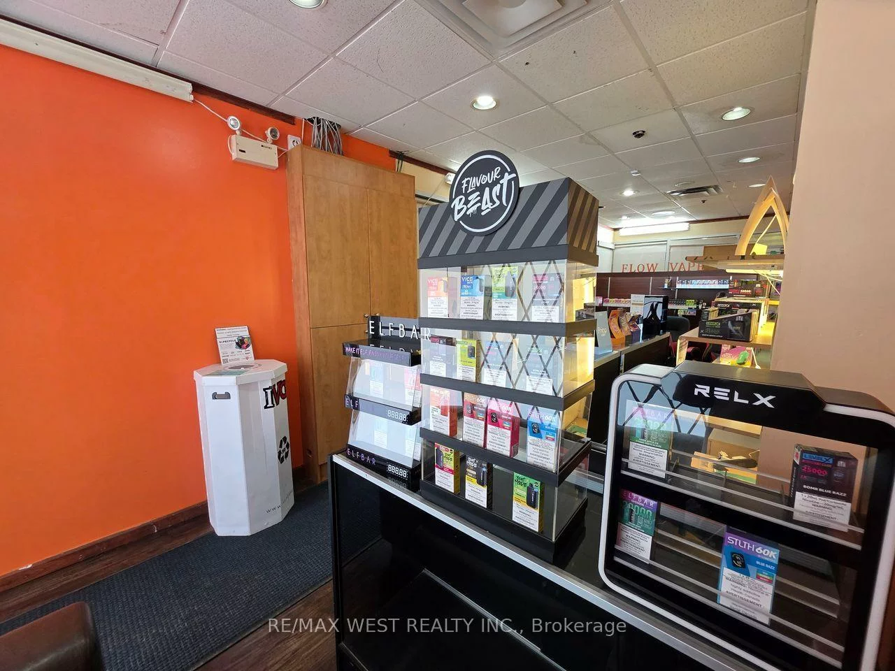 7398, Yonge, Crestwood-Springfarm-Yorkhill, Vaughan