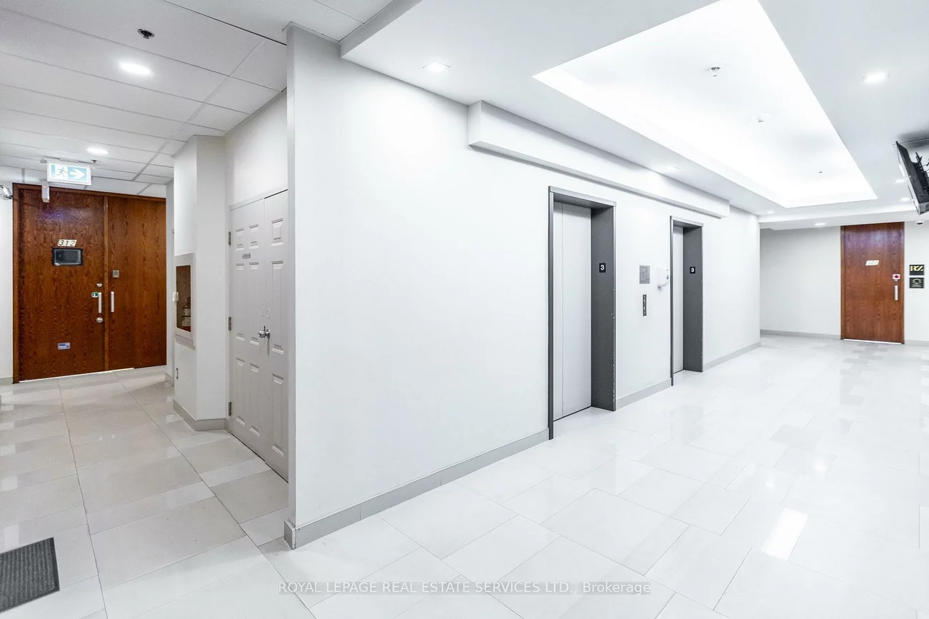 7368, Yonge, Crestwood-Springfarm-Yorkhill, Vaughan
