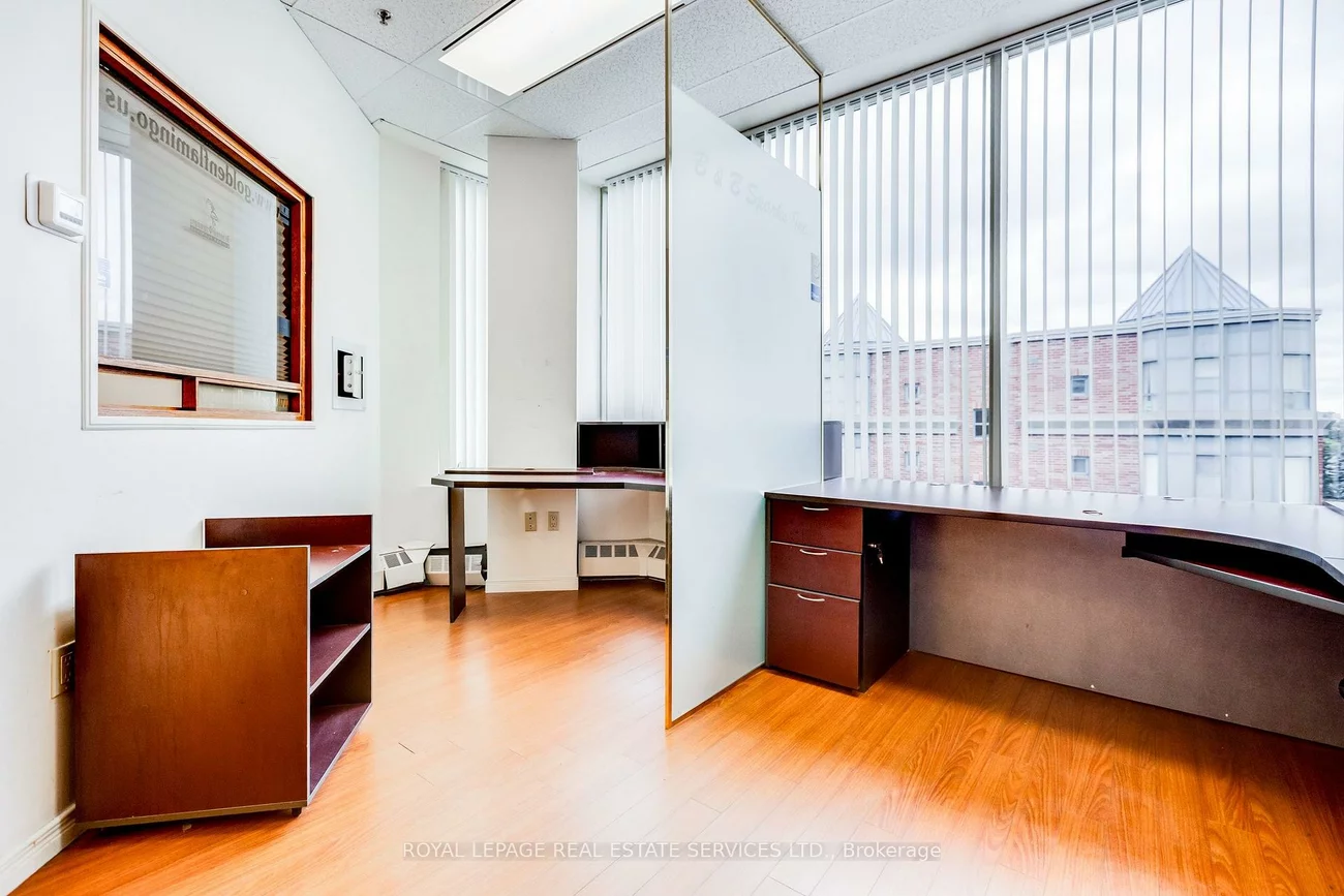7368, Yonge, Crestwood-Springfarm-Yorkhill, Vaughan