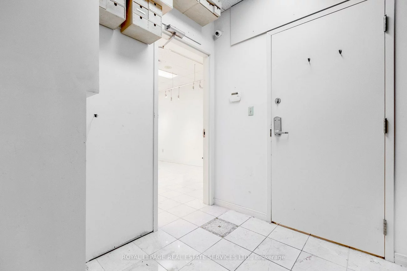 7368, Yonge, Crestwood-Springfarm-Yorkhill, Vaughan