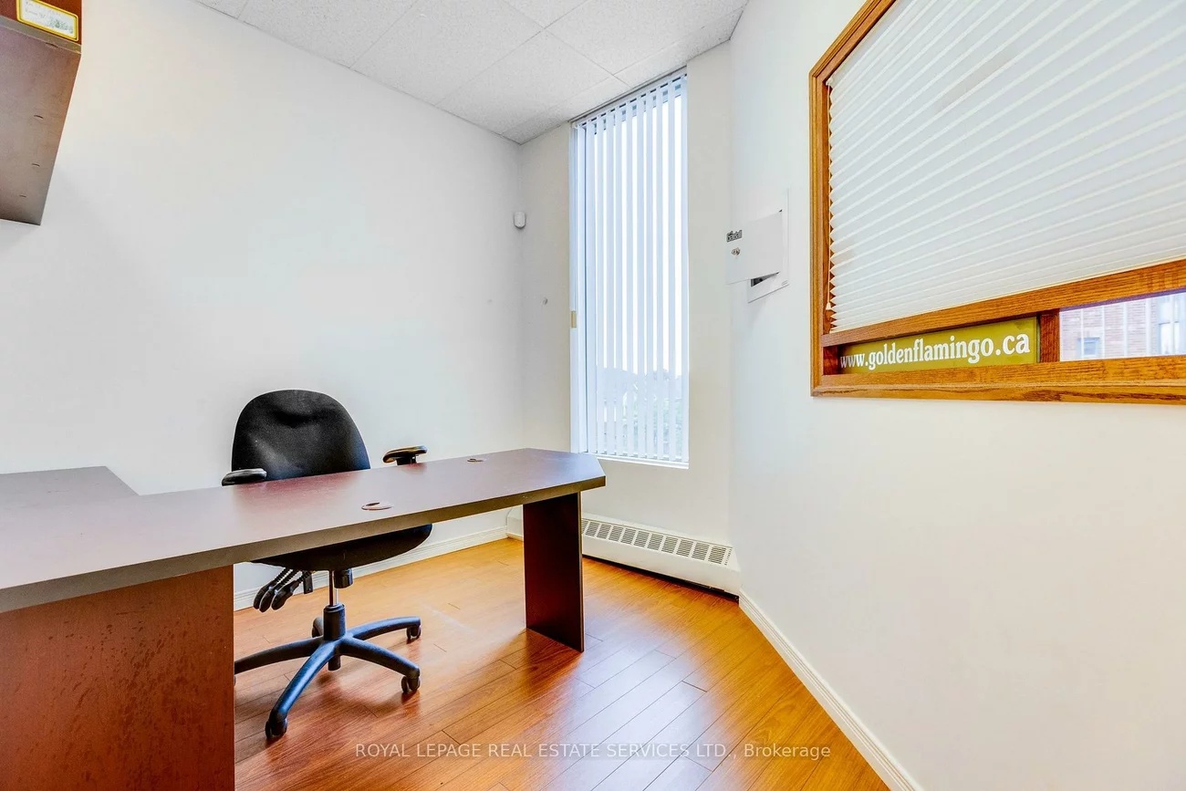 7368, Yonge, Crestwood-Springfarm-Yorkhill, Vaughan