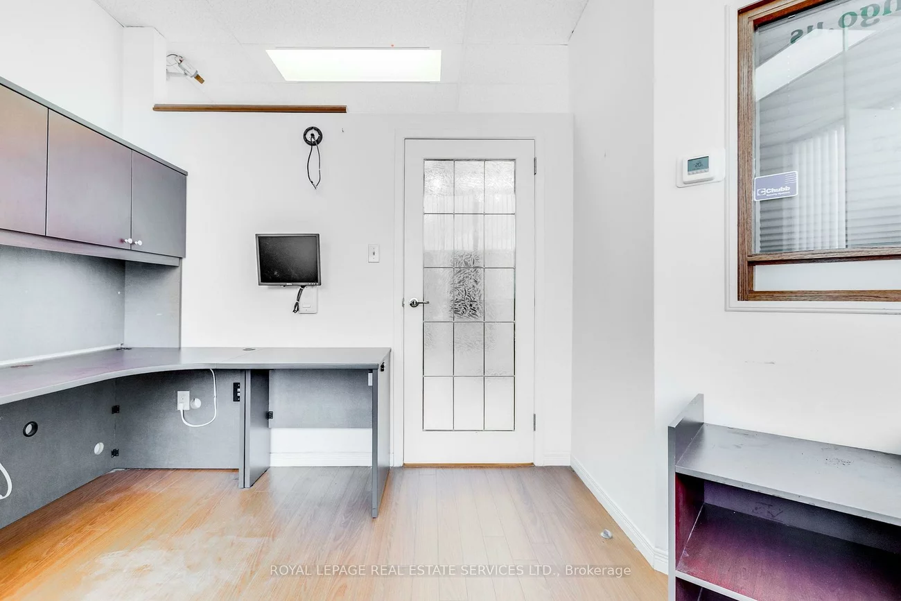7368, Yonge, Crestwood-Springfarm-Yorkhill, Vaughan