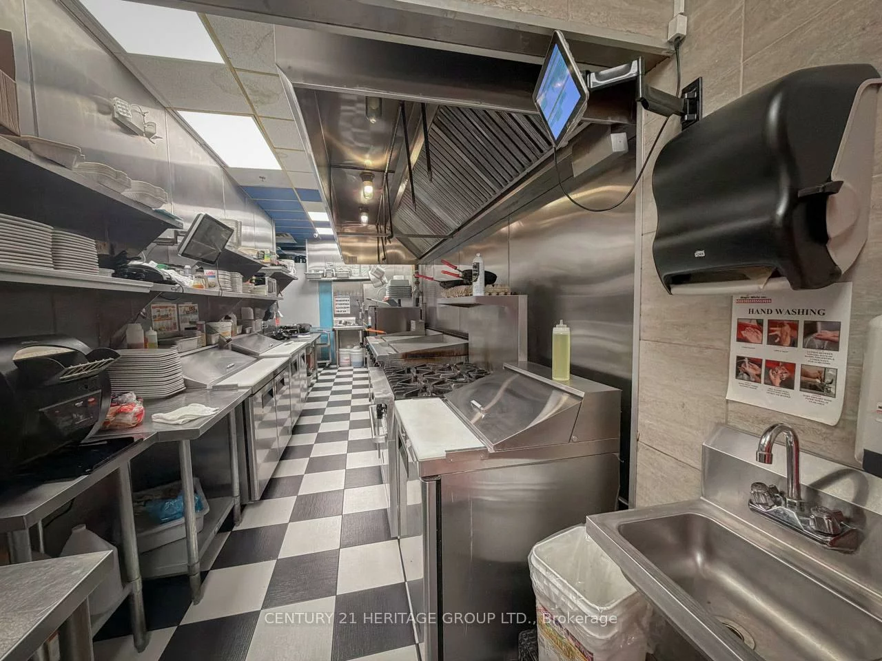 1520, Steeles, Concord, Vaughan