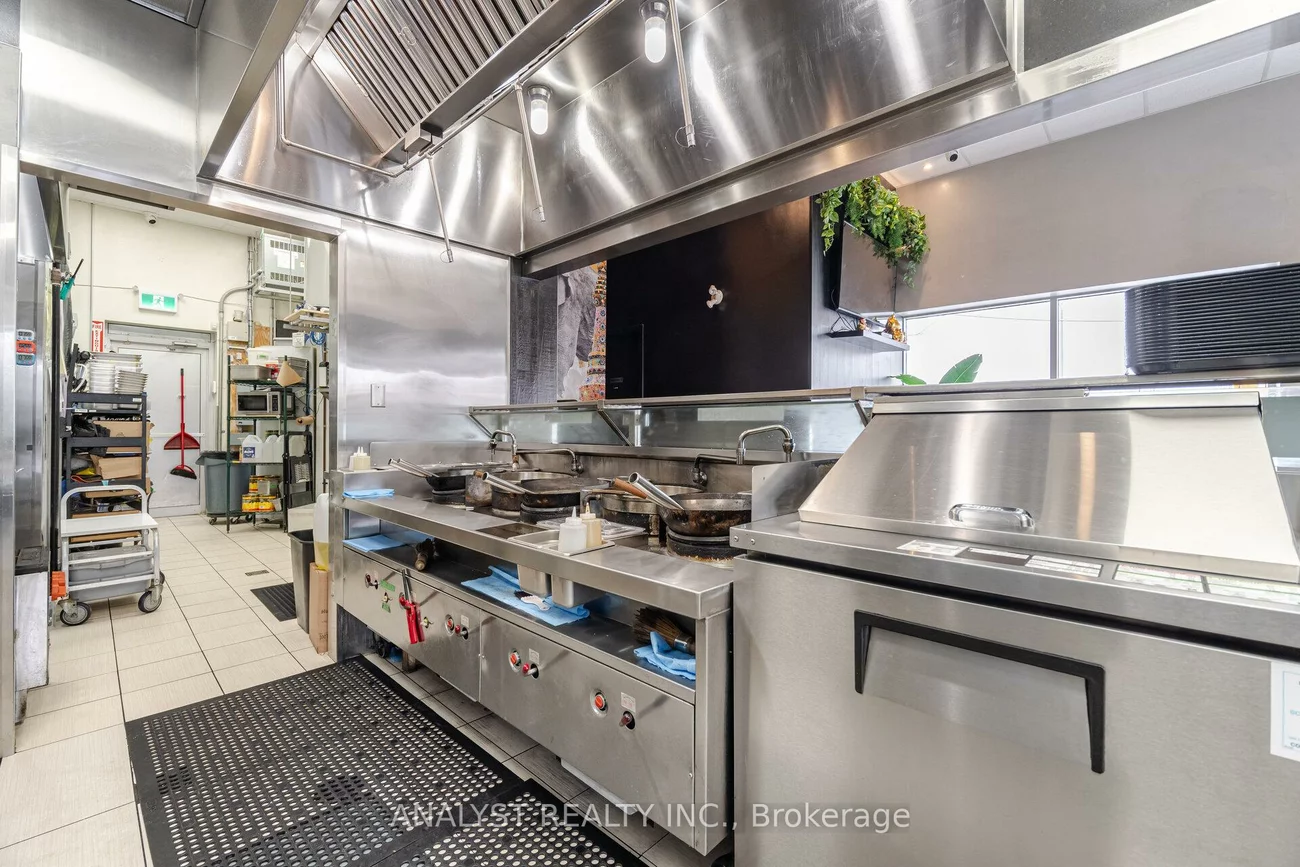 3621, Major Mackenzie, Vellore Village, Vaughan