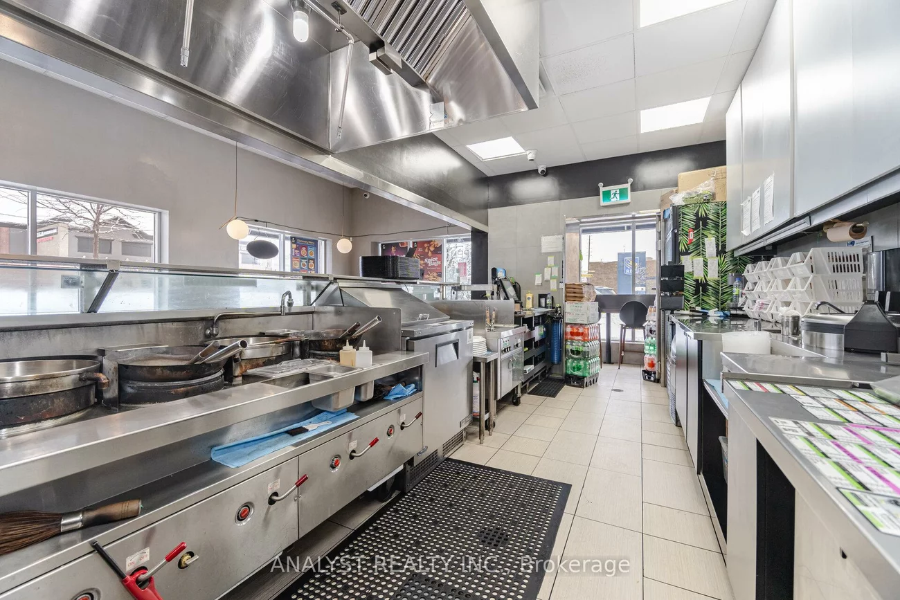 3621, Major Mackenzie, Vellore Village, Vaughan