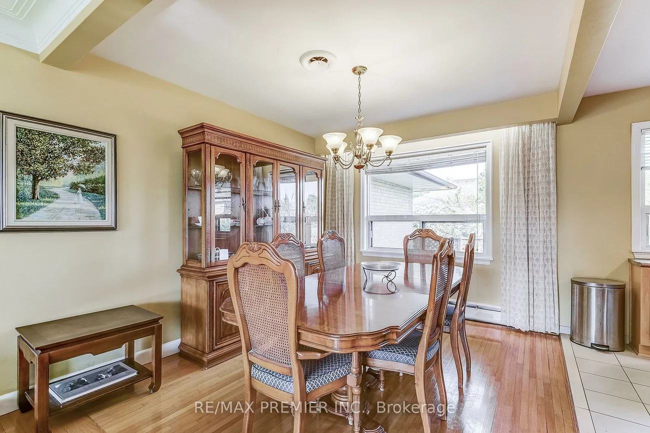 1, Gram, Maple, Vaughan