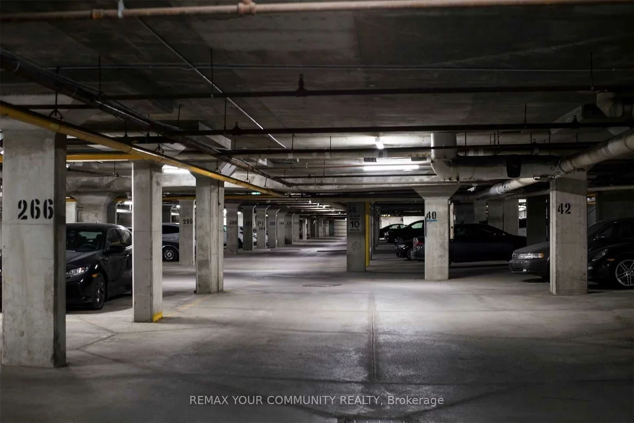 7378, Yonge, Crestwood-Springfarm-Yorkhill, Vaughan