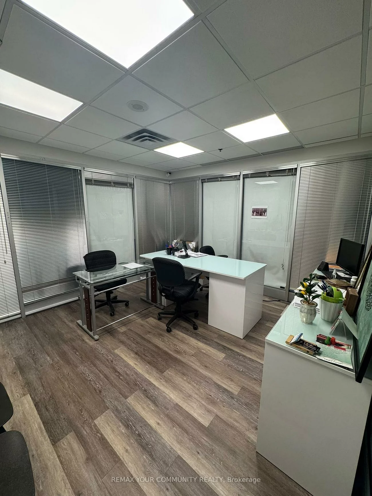 7378, Yonge, Crestwood-Springfarm-Yorkhill, Vaughan