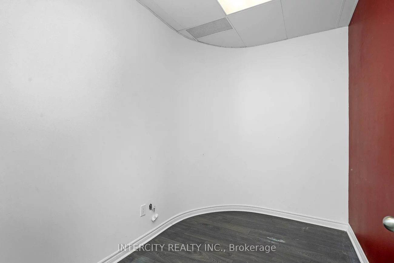 7611, Pine Valley, Pine Valley Business Park, Vaughan