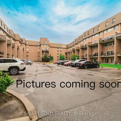 condos, sale, Condo Townhouse, 165 Cherokee Blvd, Pleasant View, Toronto 
 165 Cherokee Blvd, Pleasant View, Toronto